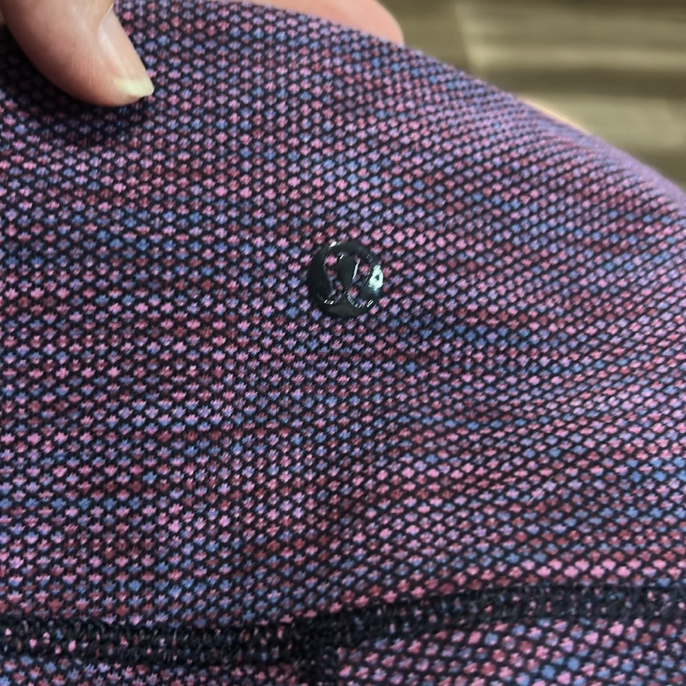 EUC Lululemon Wunder Under high rise crop - Picture 3 of 7